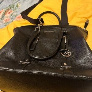 Michael Kors crosss body and shoulder purse new